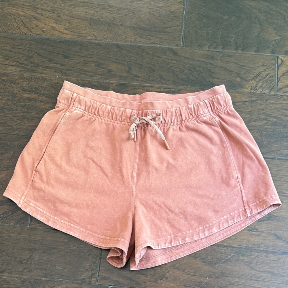 lululemon athletica Dusty Orange/ Clay Athletic Shorts size 8